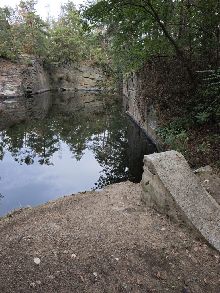 Nečínské lomy (34 km)